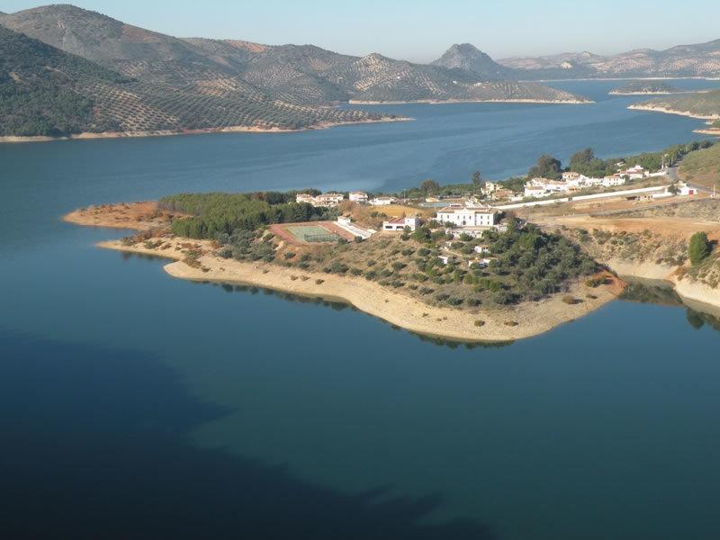 Cortijos San Jose Iznájar